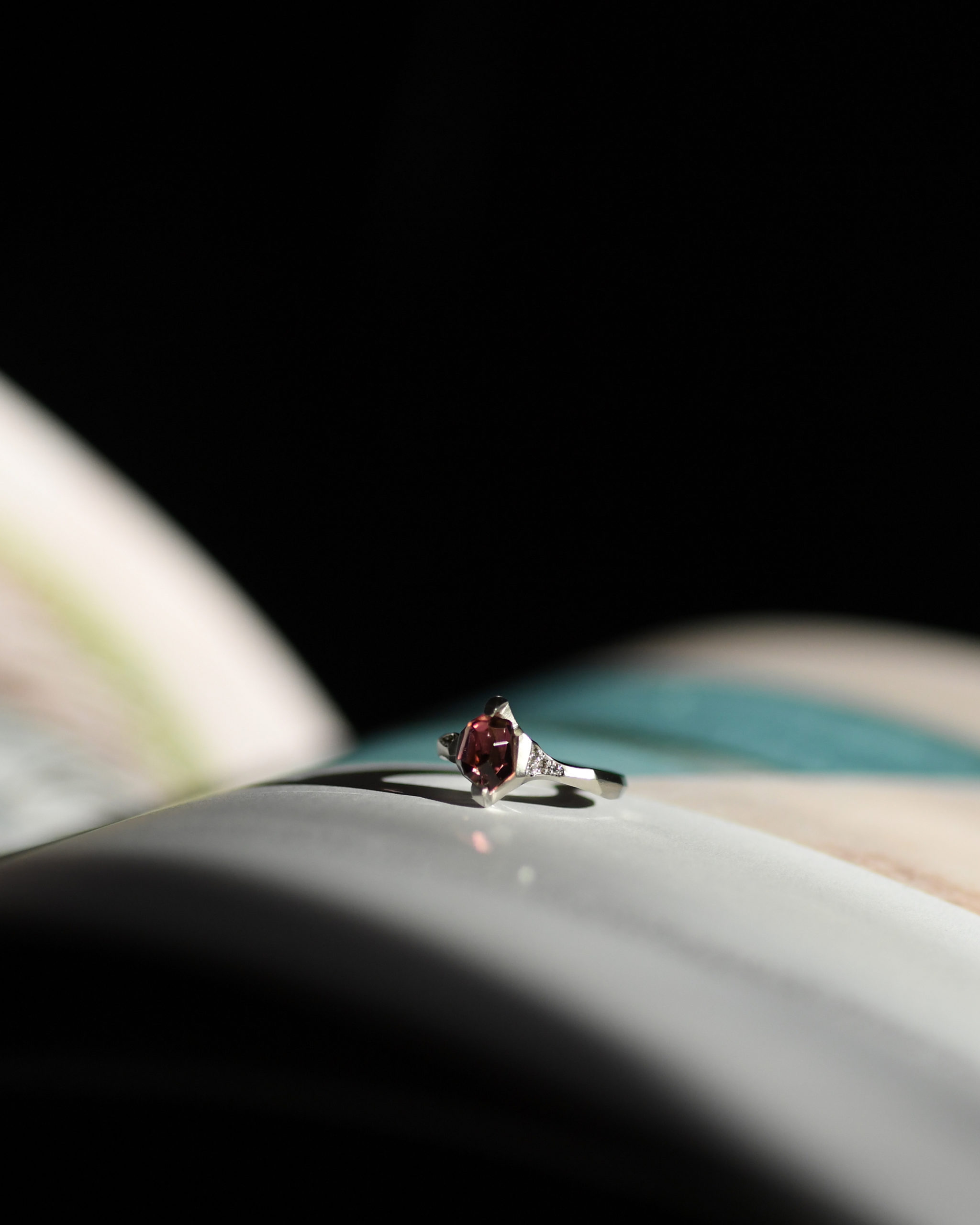 Pt900 Pink Tourmaline Ring / プラチナ900にピンクトルマリンを留めた指輪