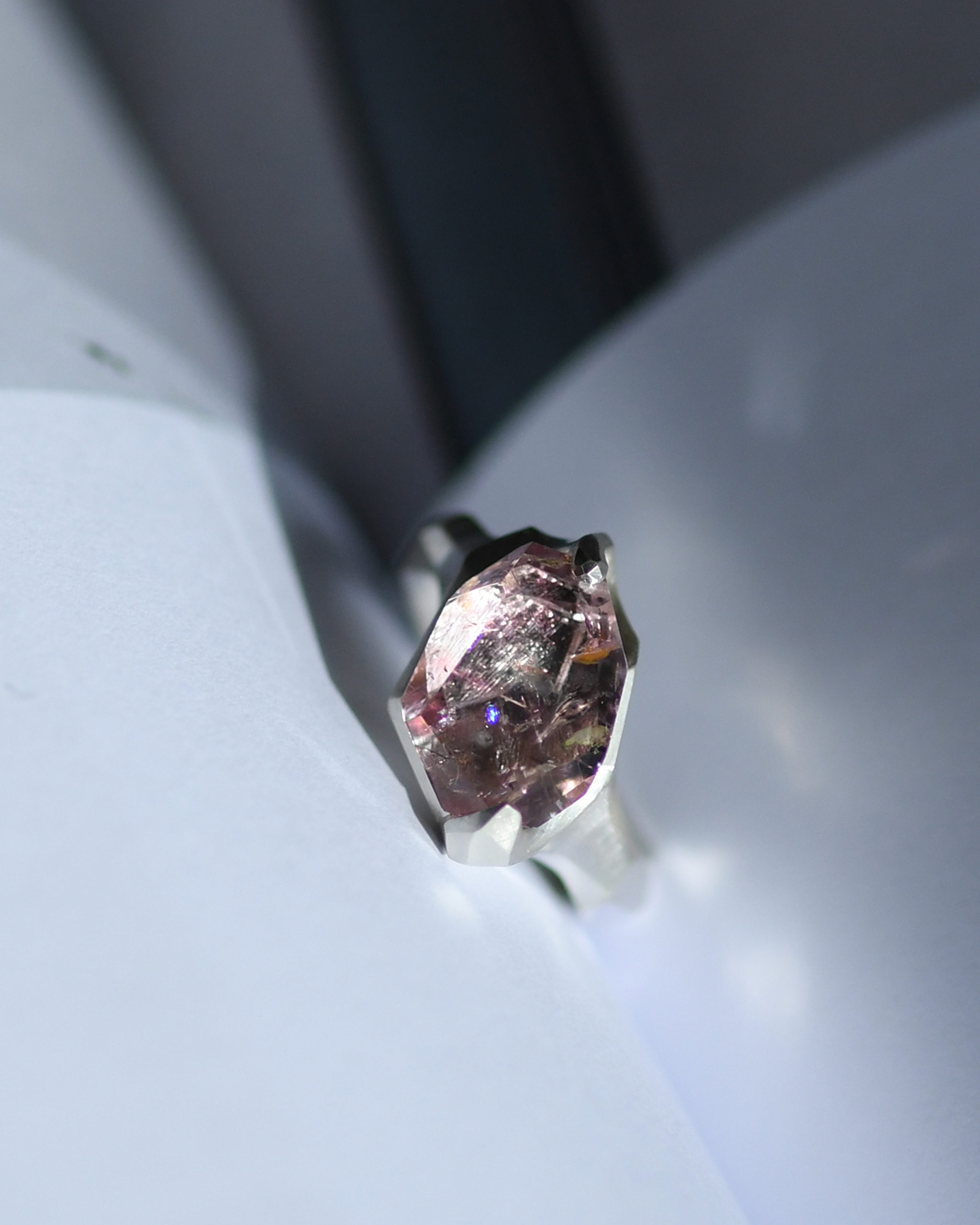Pink Tourmaline Ring / ピンクトルマリンを留めた指輪