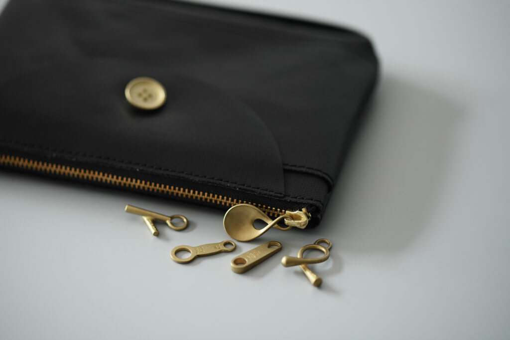 flap pouch / フラップポーチ　金具
