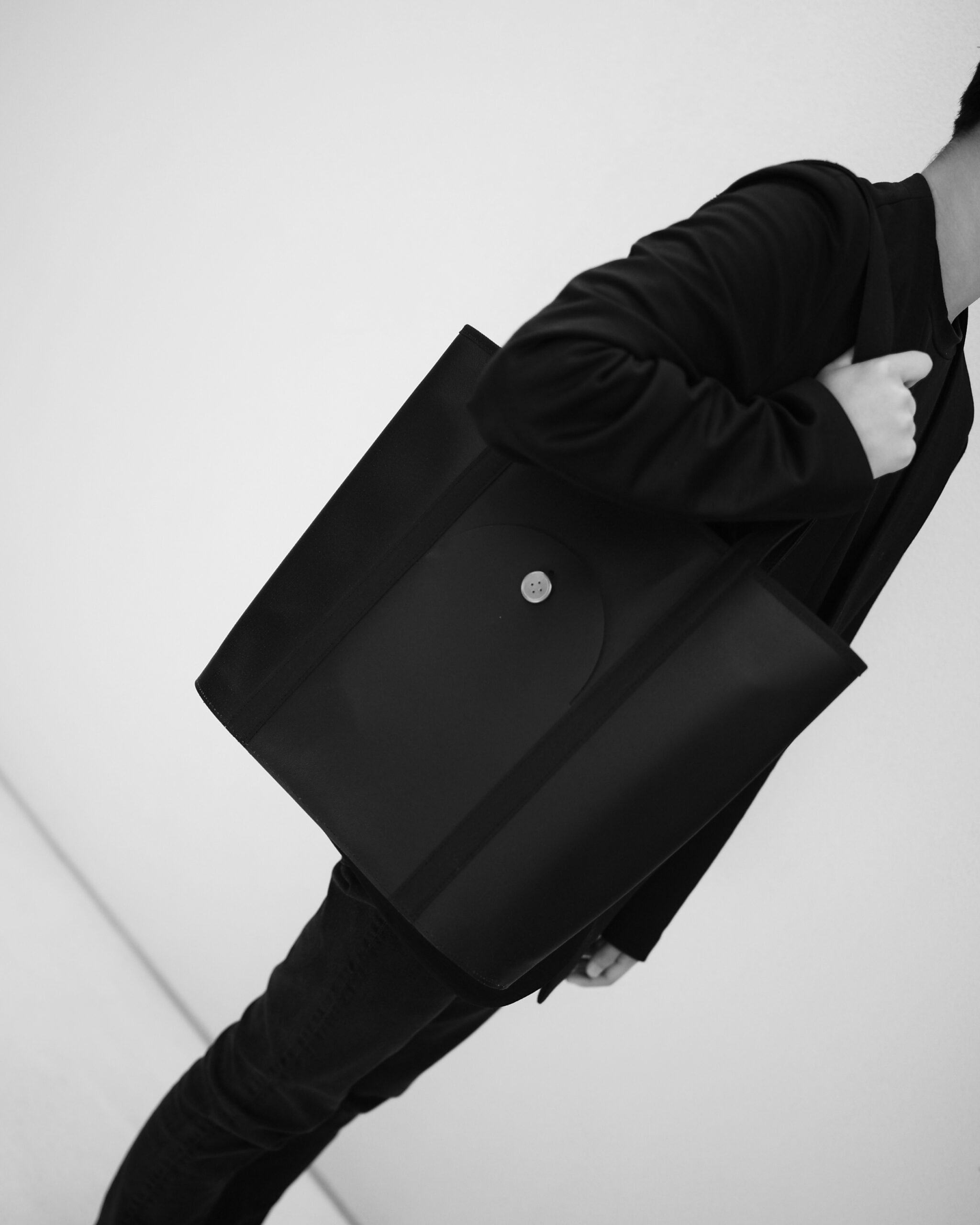 oval stand tote オーバルスタンドトート