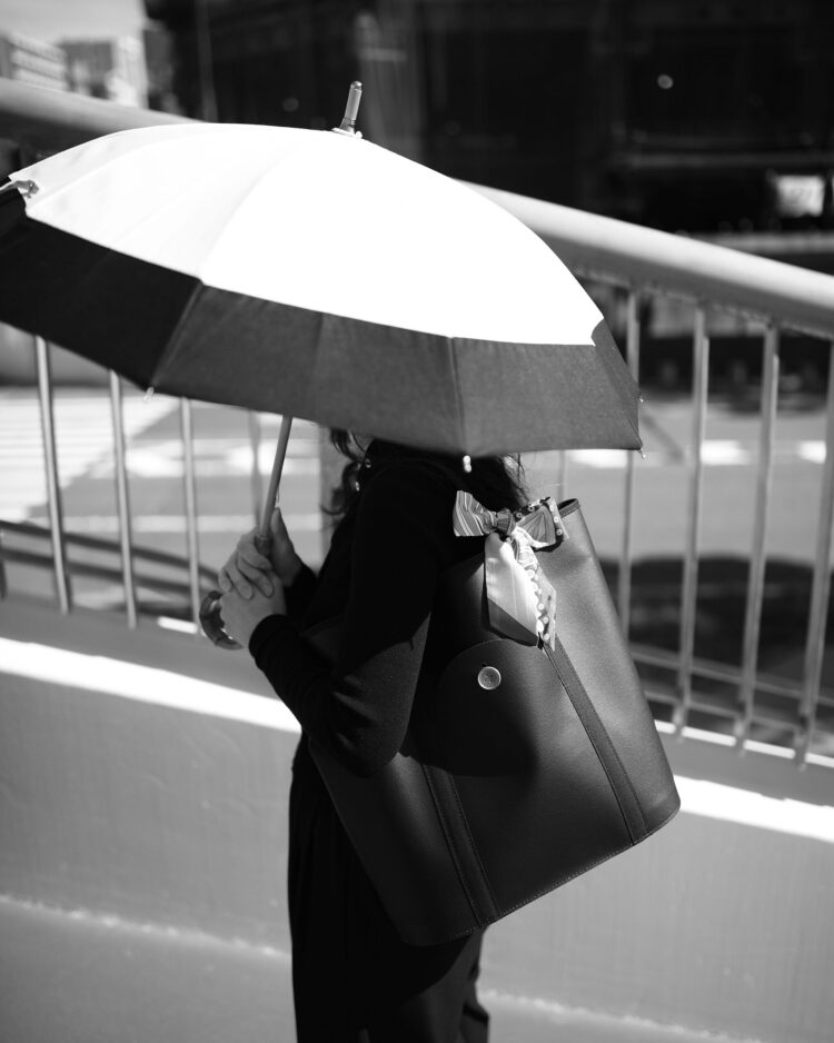 Oval Stand Tote | SUI by PROOF OF GUILD