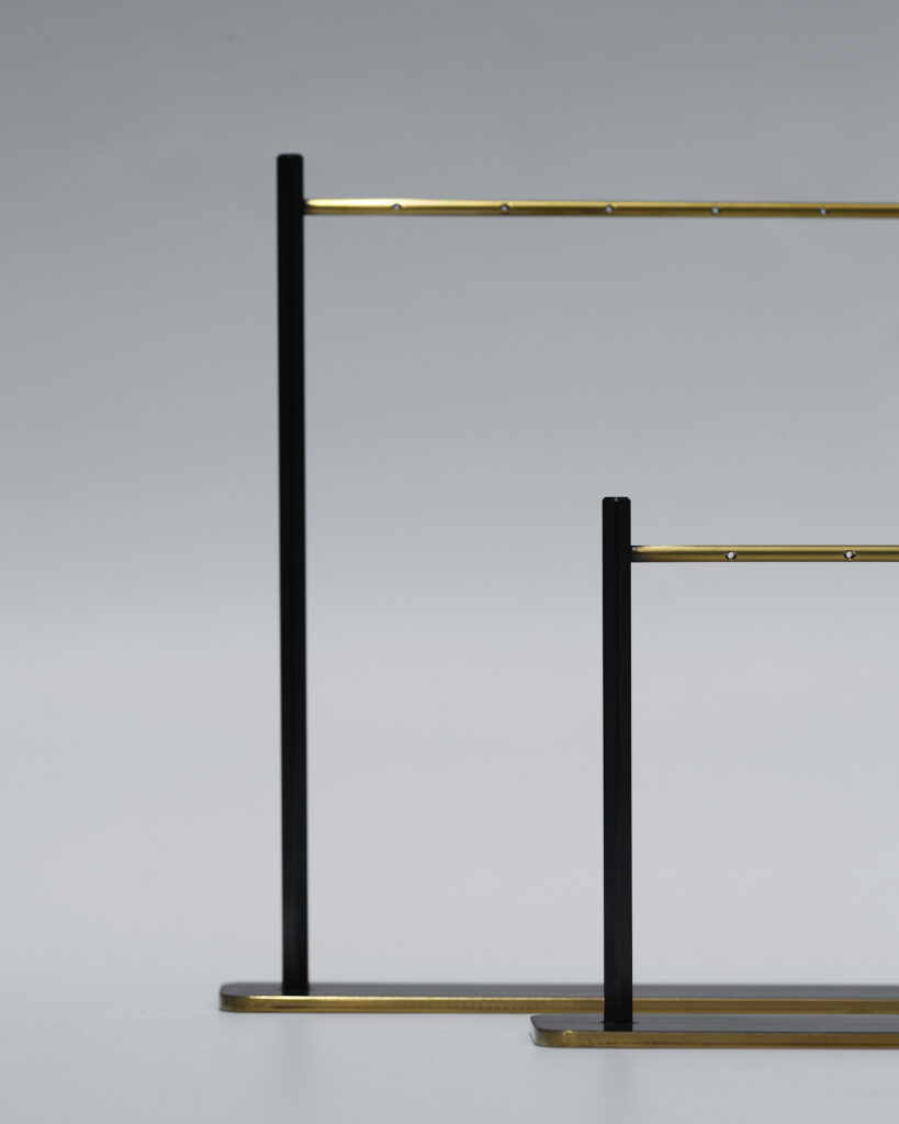 earring stand