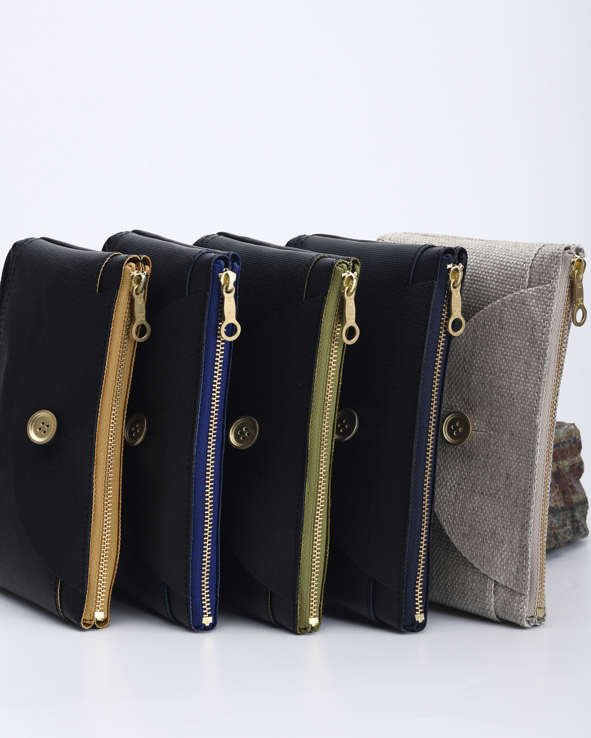 Flap Pouch | Limited Color